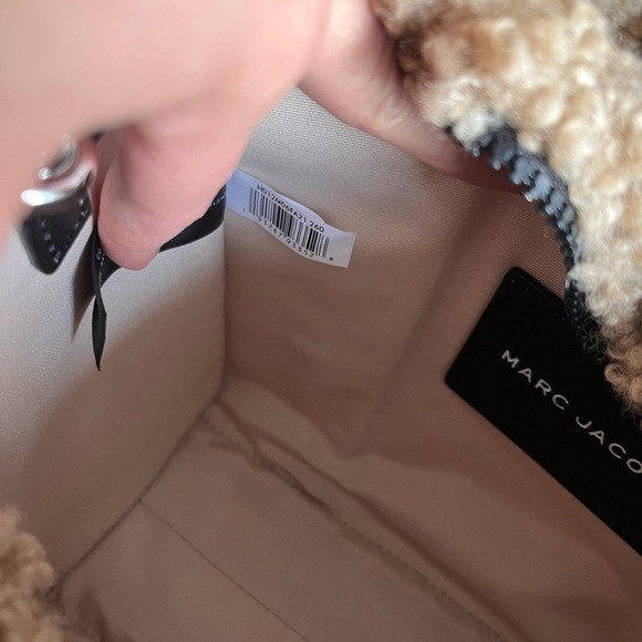 Marc Jacobs Teddy the tote bag small beige EUC - Picture 8 of 16